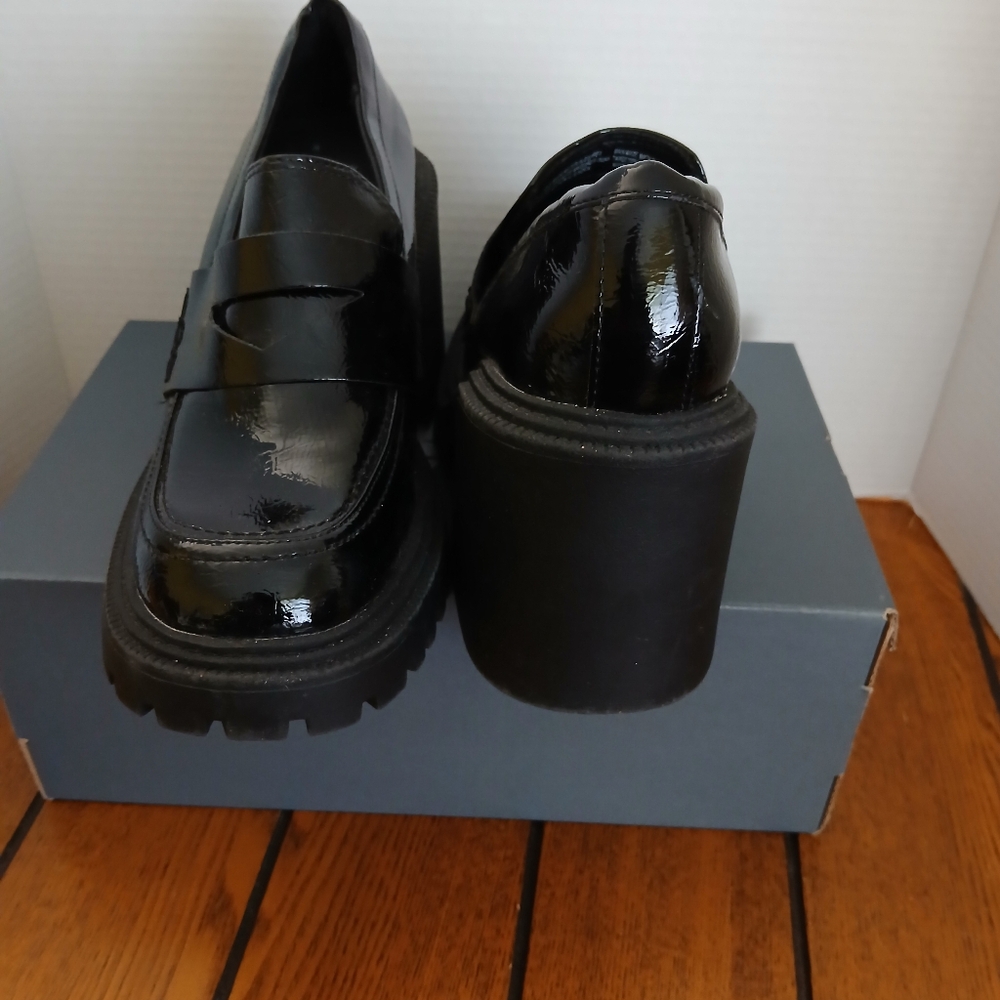 A New Day Size 8½ Black $30 - Picture 4 of 5